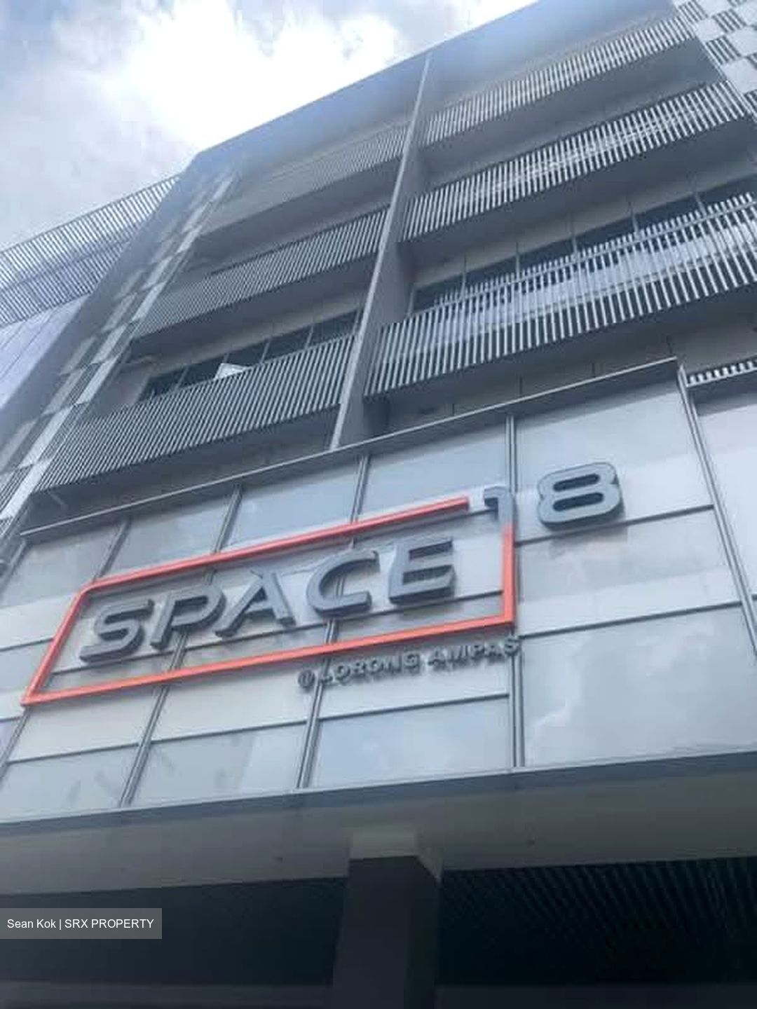 Space 18 (D12), Factory #563712571